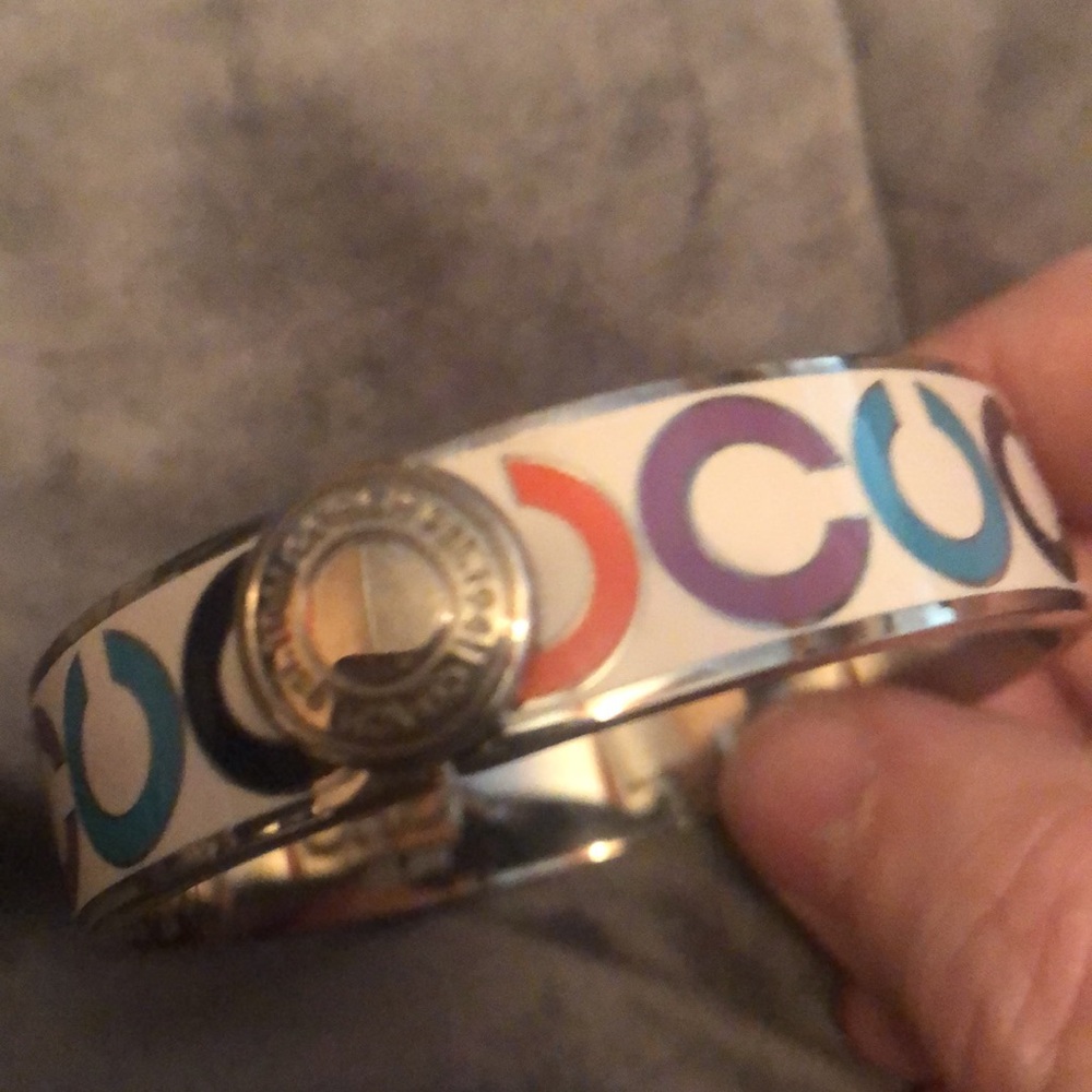 Coach oval bangle - Picture 2 of 4